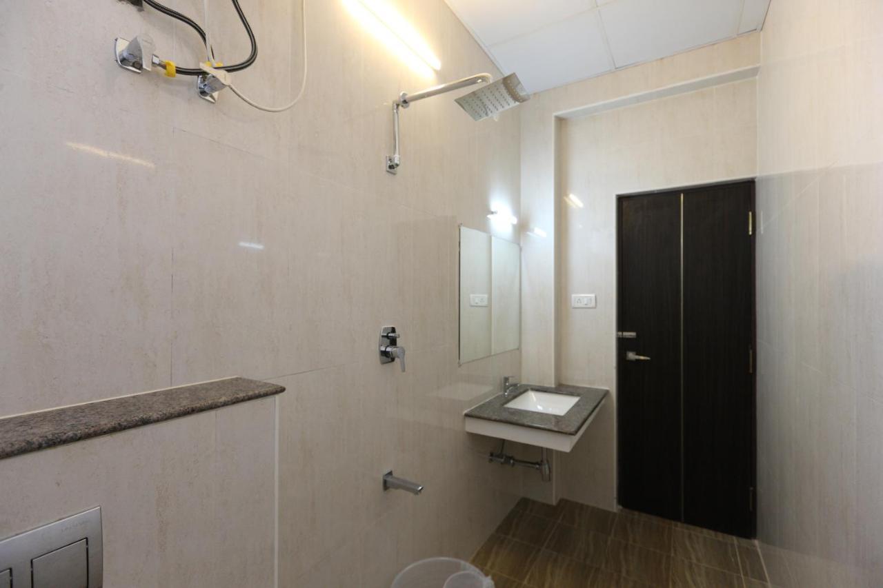 Hotel Rich Inn เชนไน ภายนอก รูปภาพ