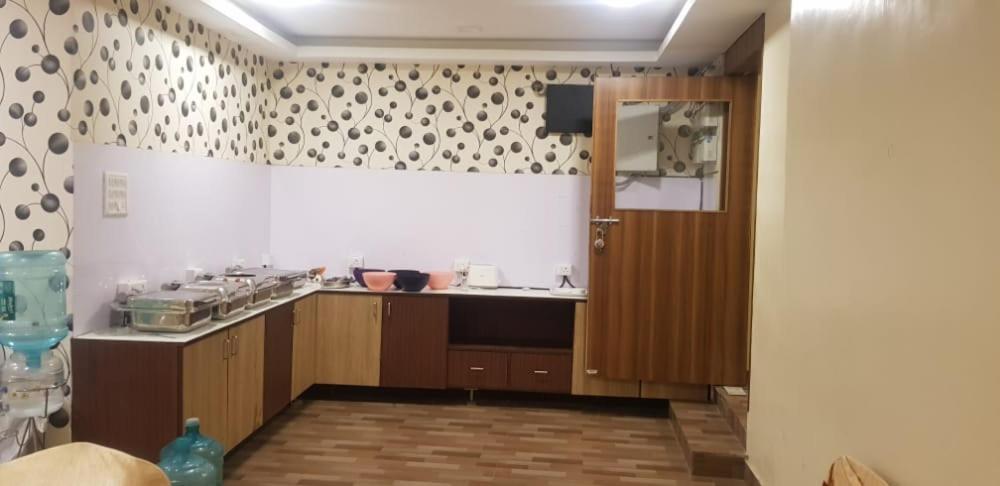 Hotel Rich Inn เชนไน ภายนอก รูปภาพ