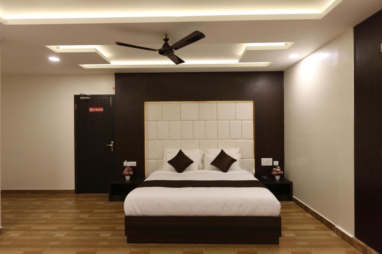 Hotel Rich Inn เชนไน ภายนอก รูปภาพ